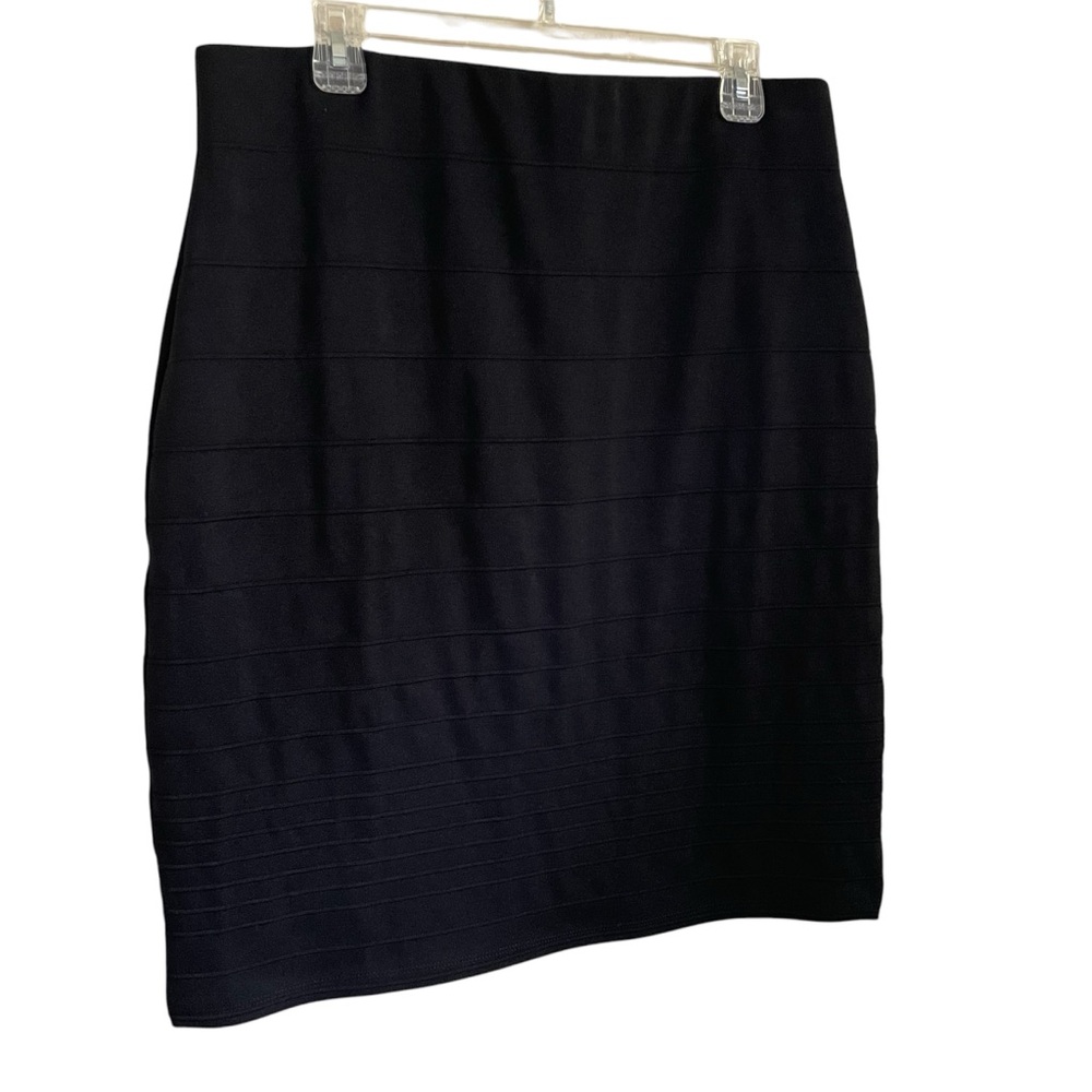 Dress Barn Black Pull On Ribbed Stretchy Skirt - L - NWT